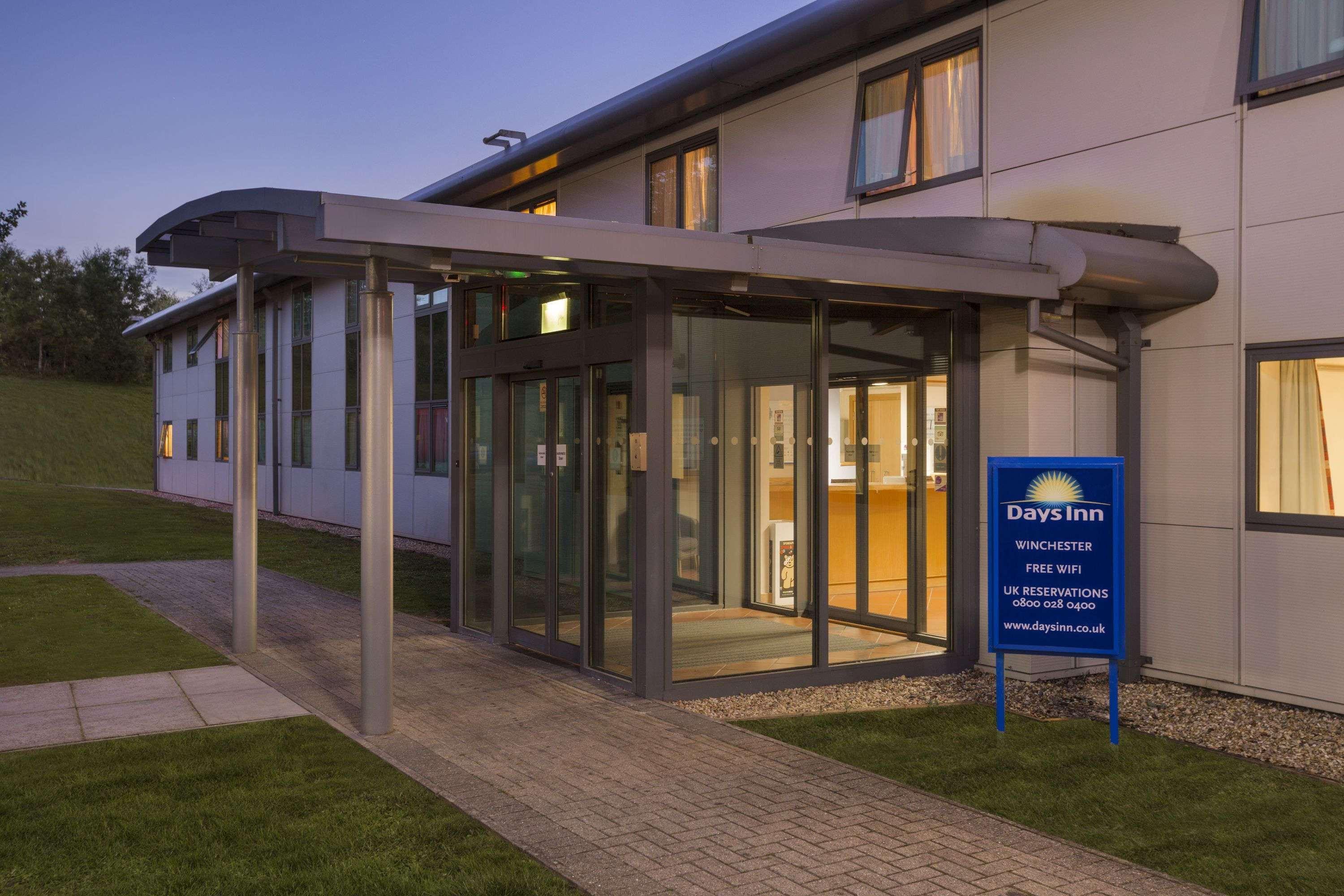 Days Inn Winchester Exteriér fotografie