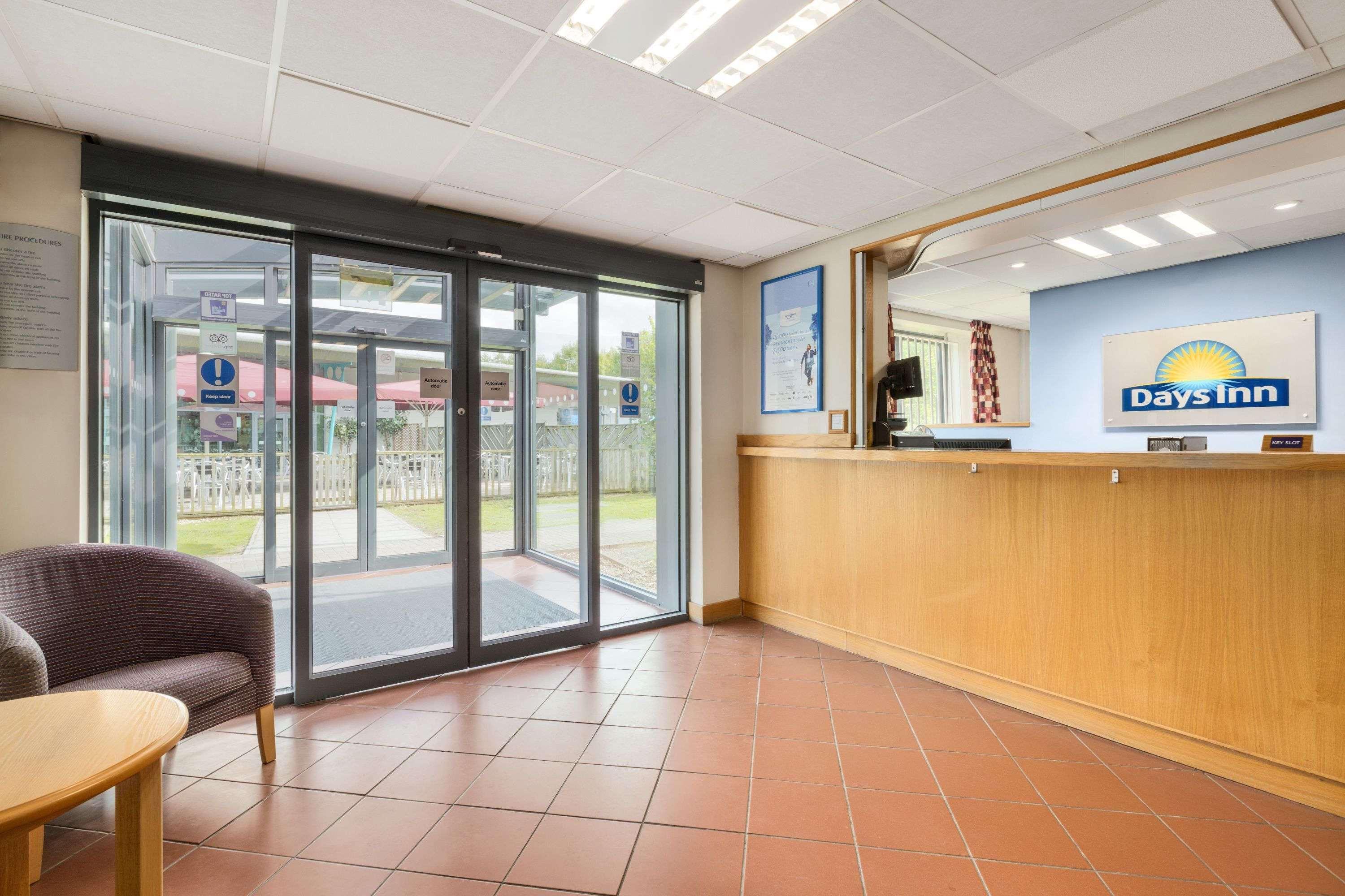 Days Inn Winchester Exteriér fotografie